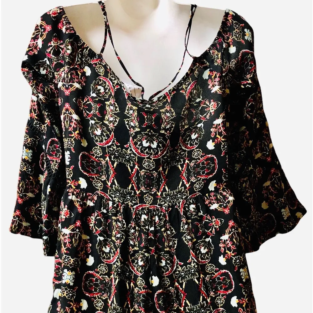 Kendall & Kylie Bordeaux Cold Shoulder Roomer NWT!❤️‍🔥 - Image 2