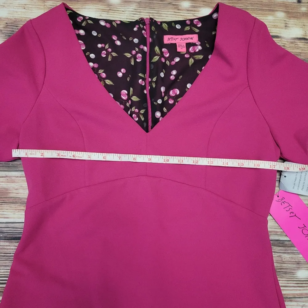 Betsey Johnson Short Sleeve Stretch Crepe Dress with Cherry Lining Pink … - Image 9