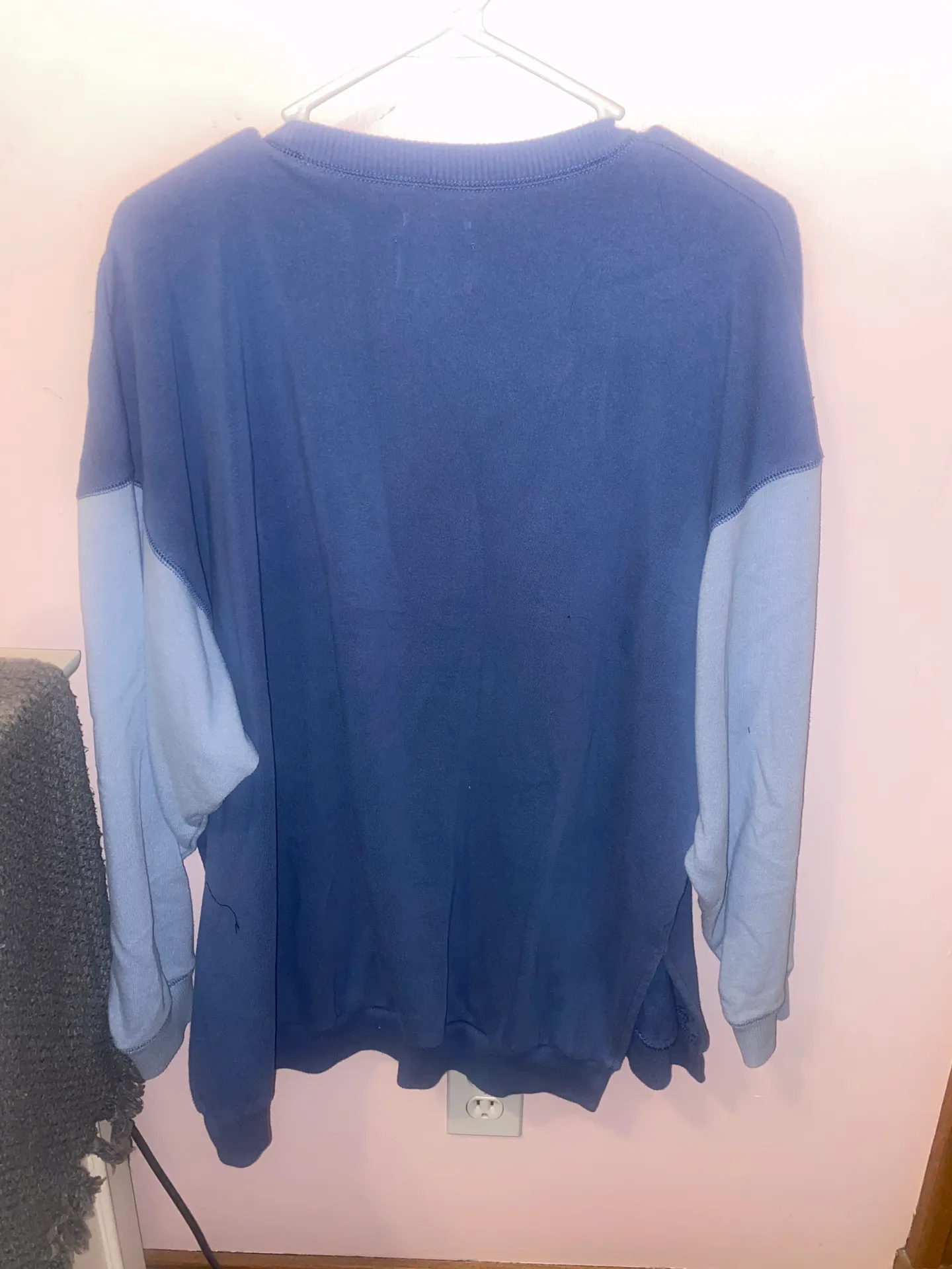 oversized colorblock crewneck - Image 2