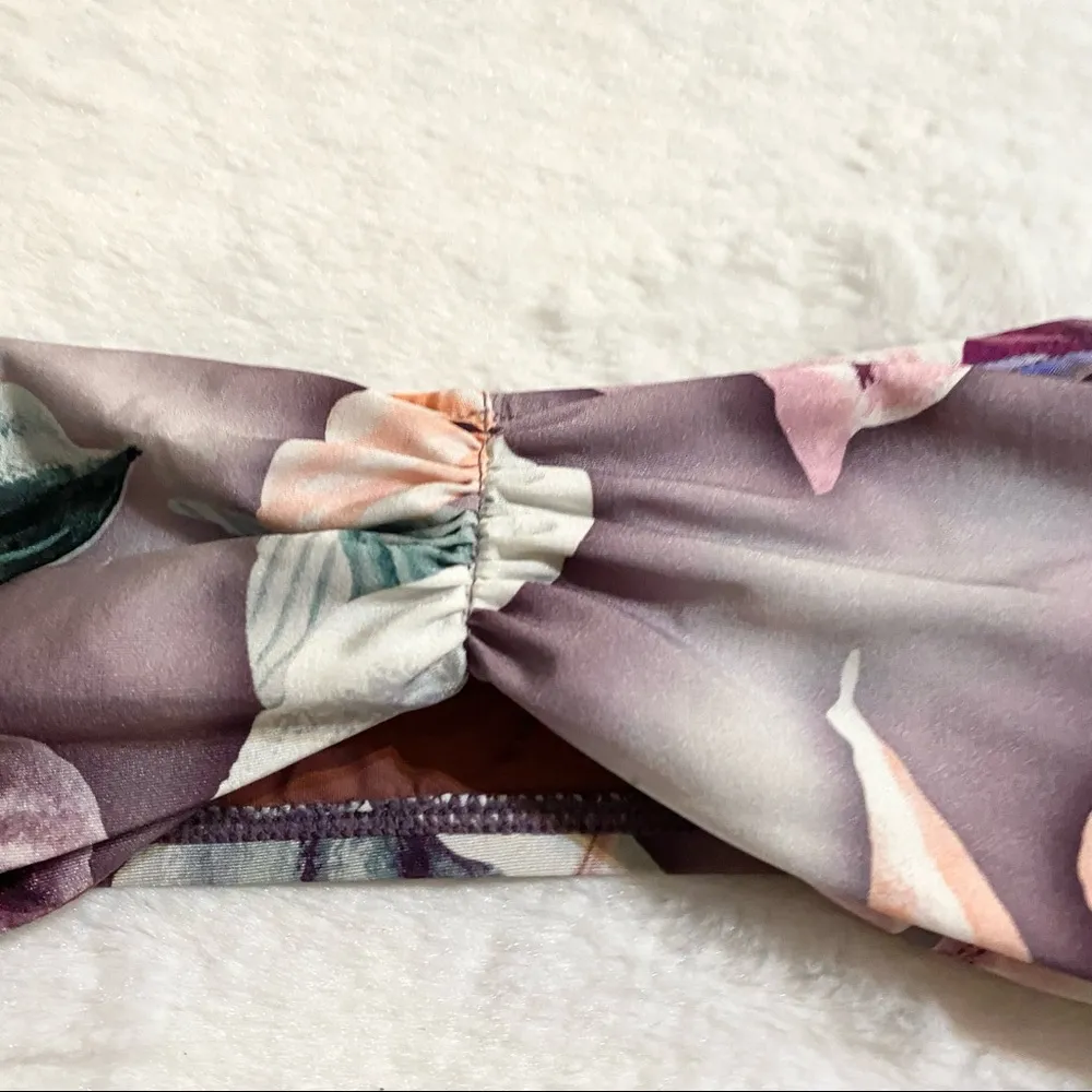 NWT BCBGMAXAZRIA VIntage Romance Bandeau Bikini Top Size 4 Small Lavender - Image 4