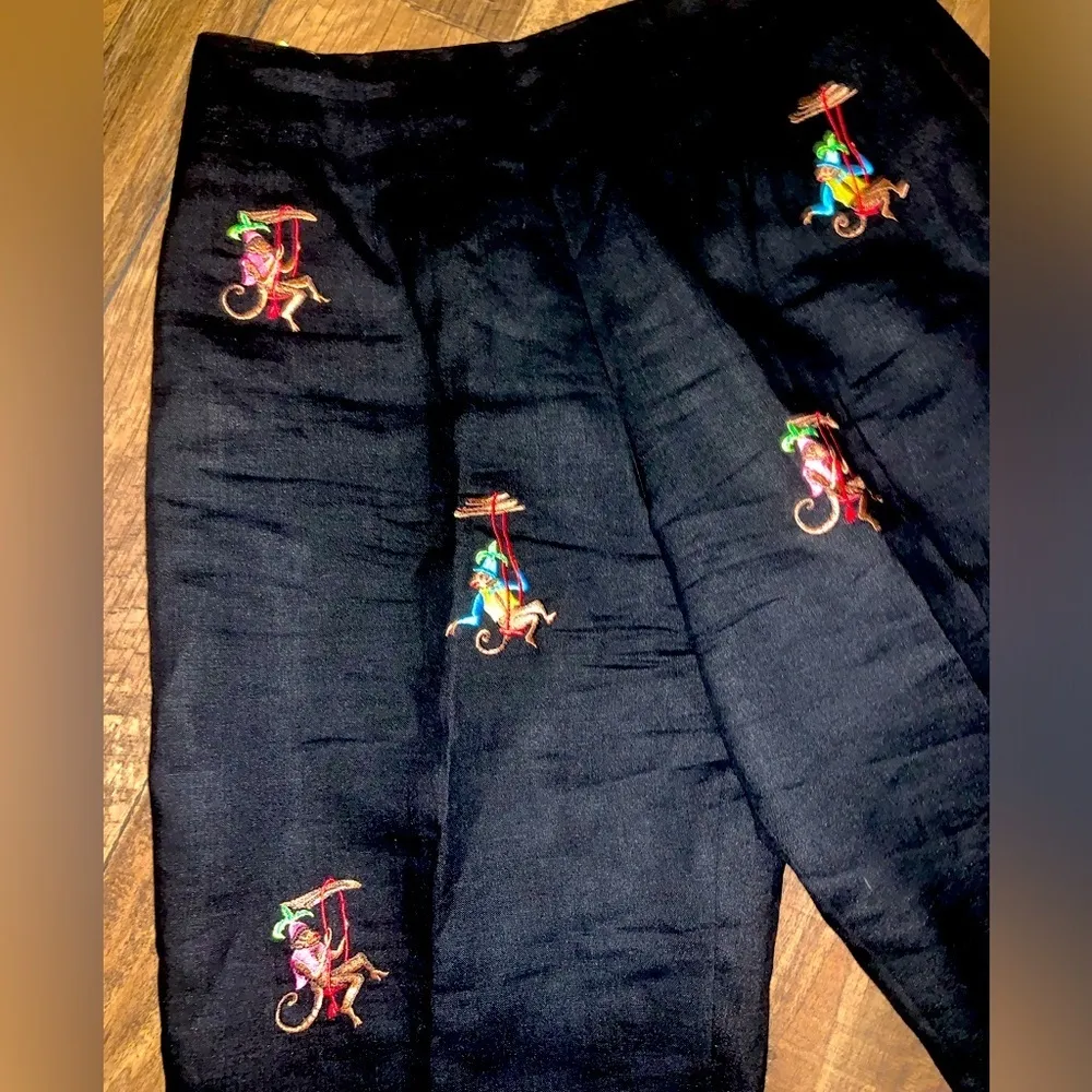 Cj Laing Hamptons linen black pants 4 $395 embroidered spring coastal preppy - Image 2