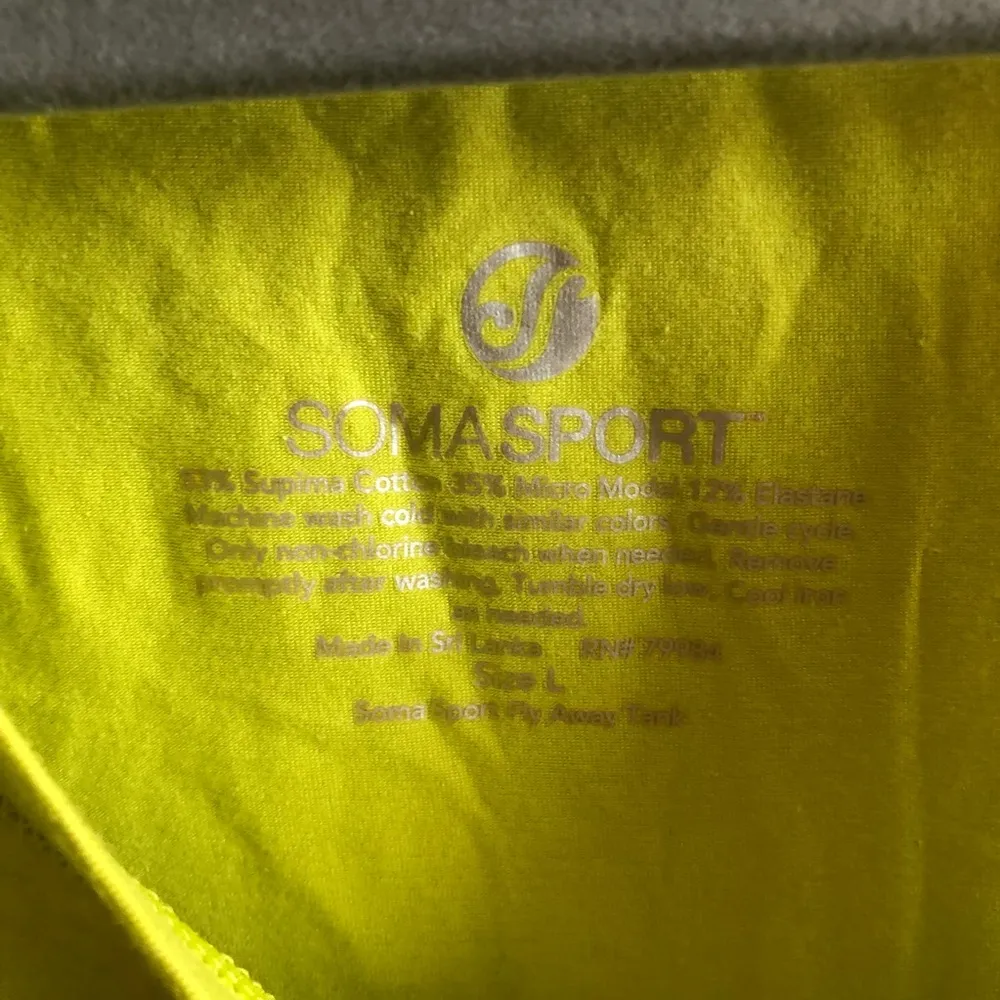 Soma Sport Tank Top Neon Yellow Scoop Neck Sz L EUC Workout Athletic Wear - Image 4