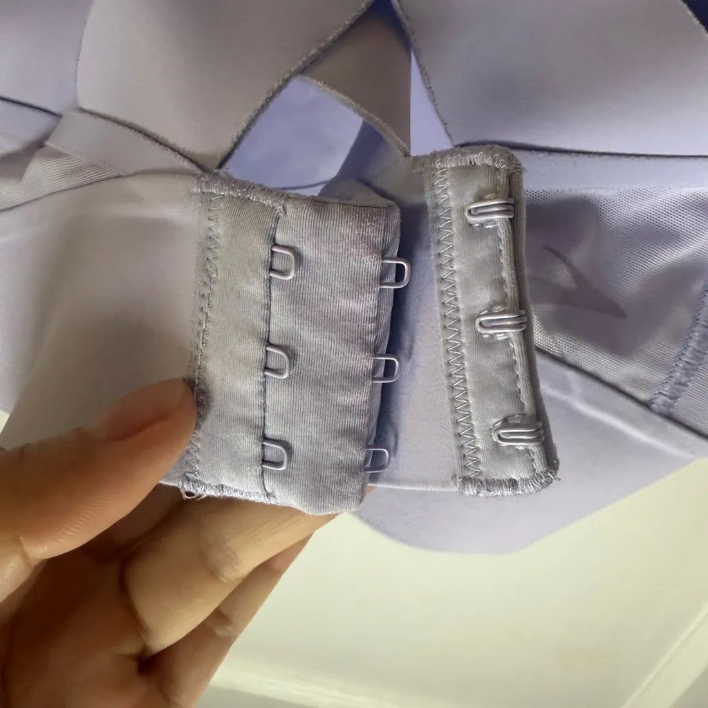 Brooks Interlace Sports Bra Lavender - Image 4