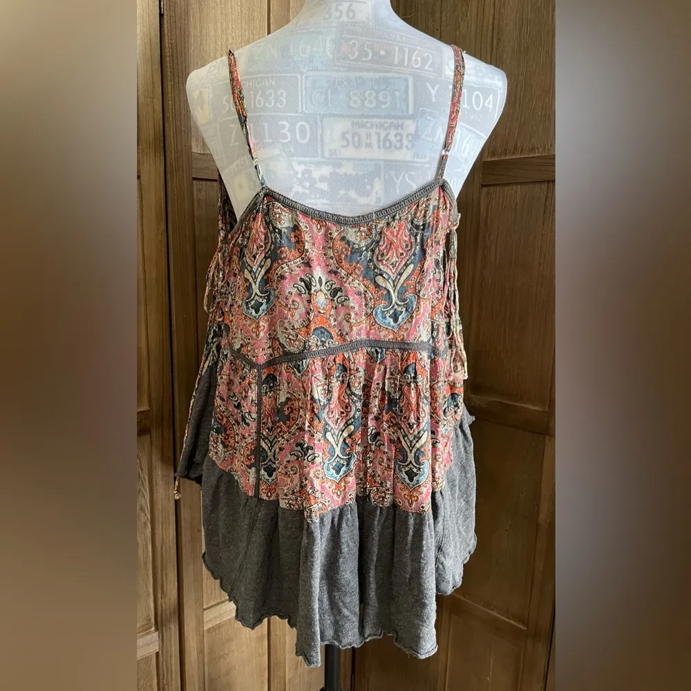 NWT Gimmicks by BKE Bohemian Paisley and Gray Layered Tank Top - Image 6