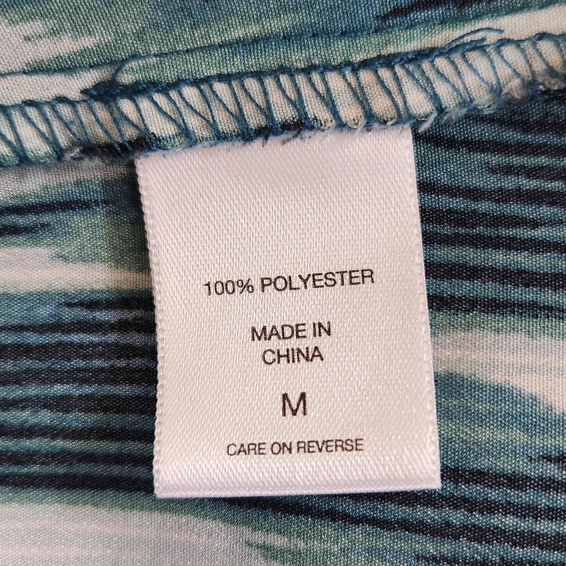 New York & Company Blue and Green Print Blouse Size Medium Ruffle Neck Top - Image 7