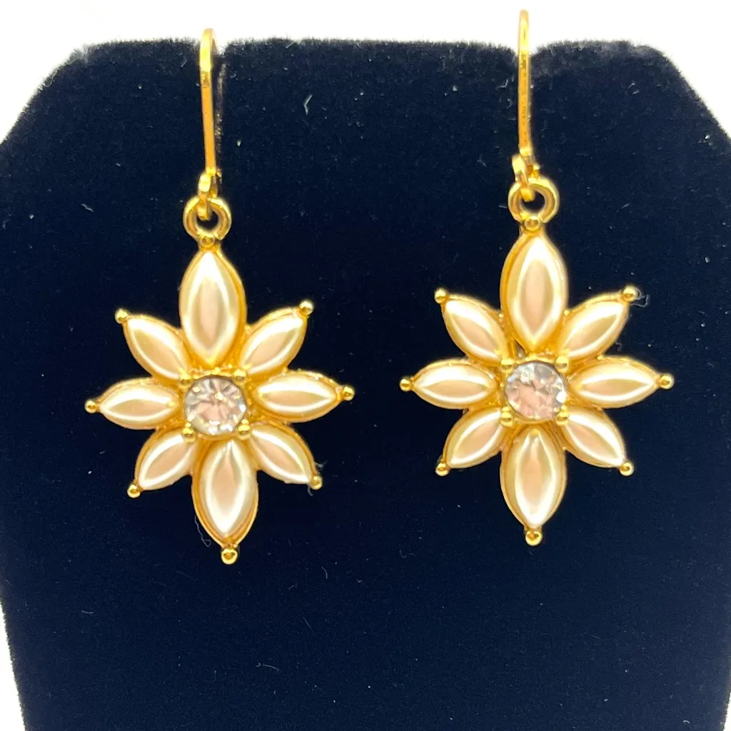 Joan River's Vintage Gold Tone Pearl And Rhinestones Lever Back Earrings Floral - Image 2