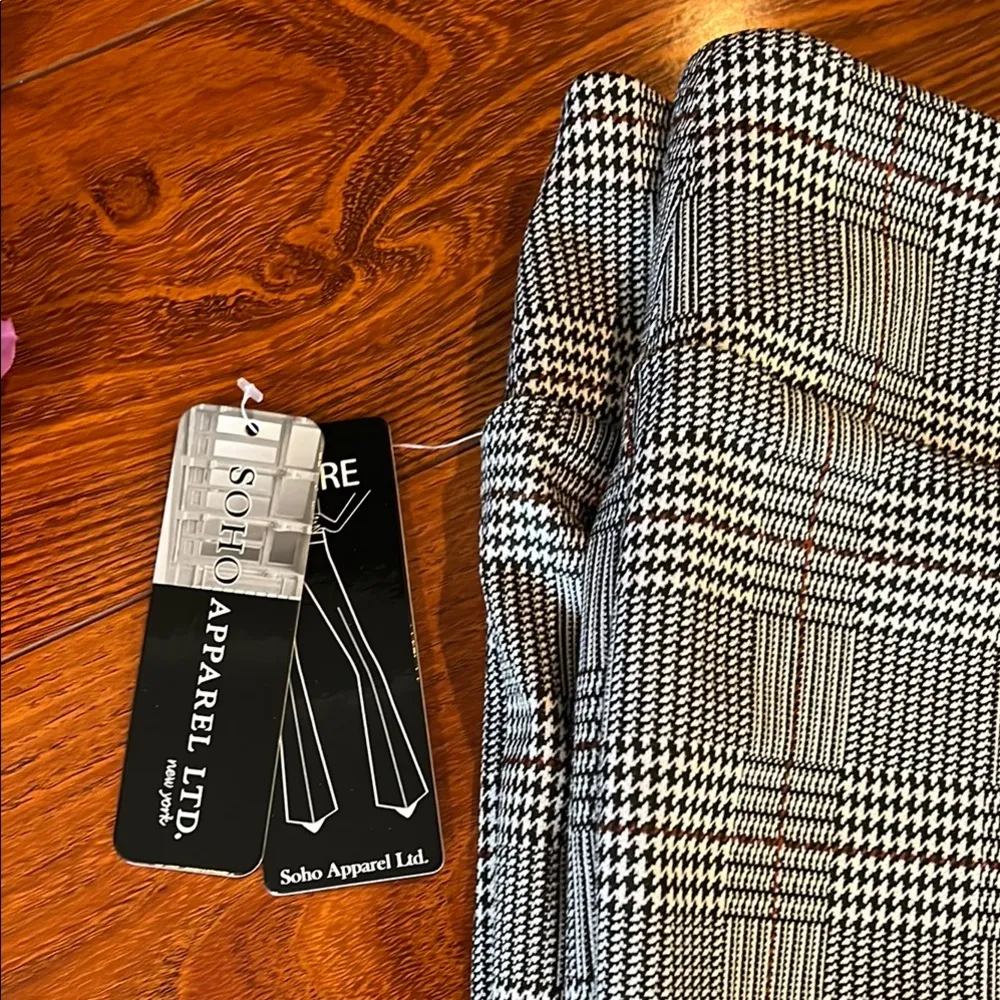 Soho Apparel Gray Boot Cut Flare Checkered Design Pants Size Large - Image 7