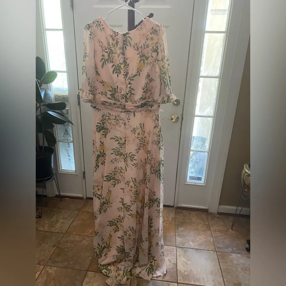 NWT MAC DUGGAL FLORAL GOWN SIZE 16 - Image 10