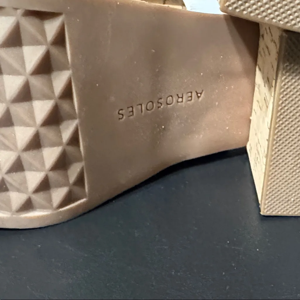 AEROSOLES CHANCE White Cork Platform Heels Silver Buckles - Image 7