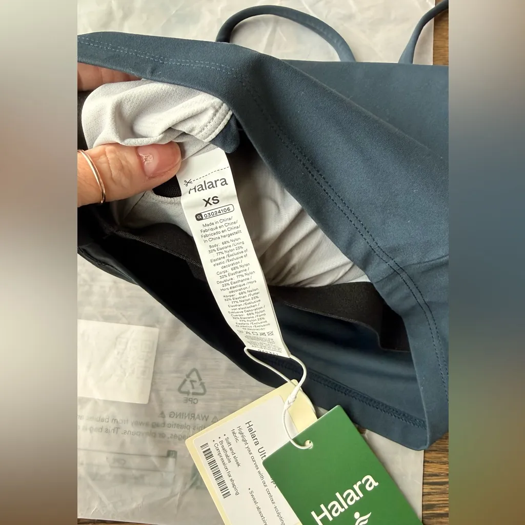 Halara UltraSculpt Cropped Yoga Tank Top Carbon Blue XS NWT - Image 8