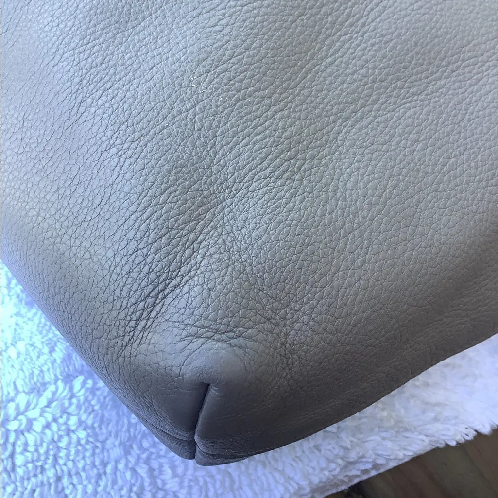 NICE genuine leather PRADA tote bag 🌷🌷 - Image 16