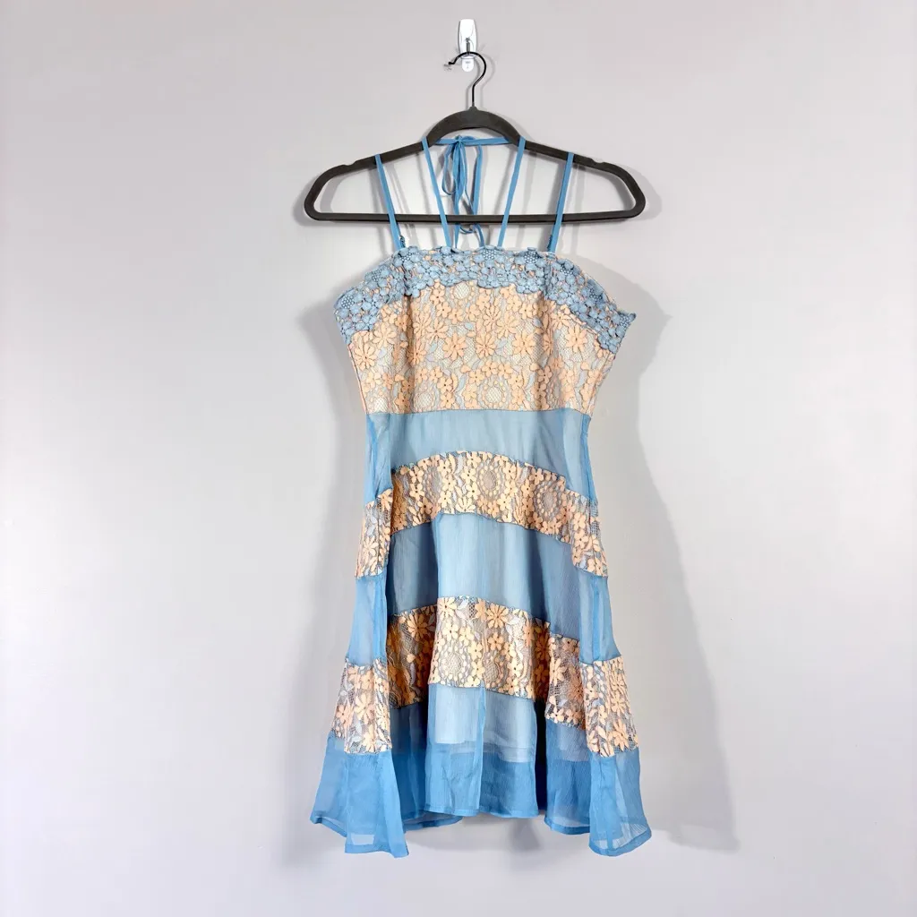 Foxiedox x Anthropologie Tristan Lace
Mini Dress XS - Image 3