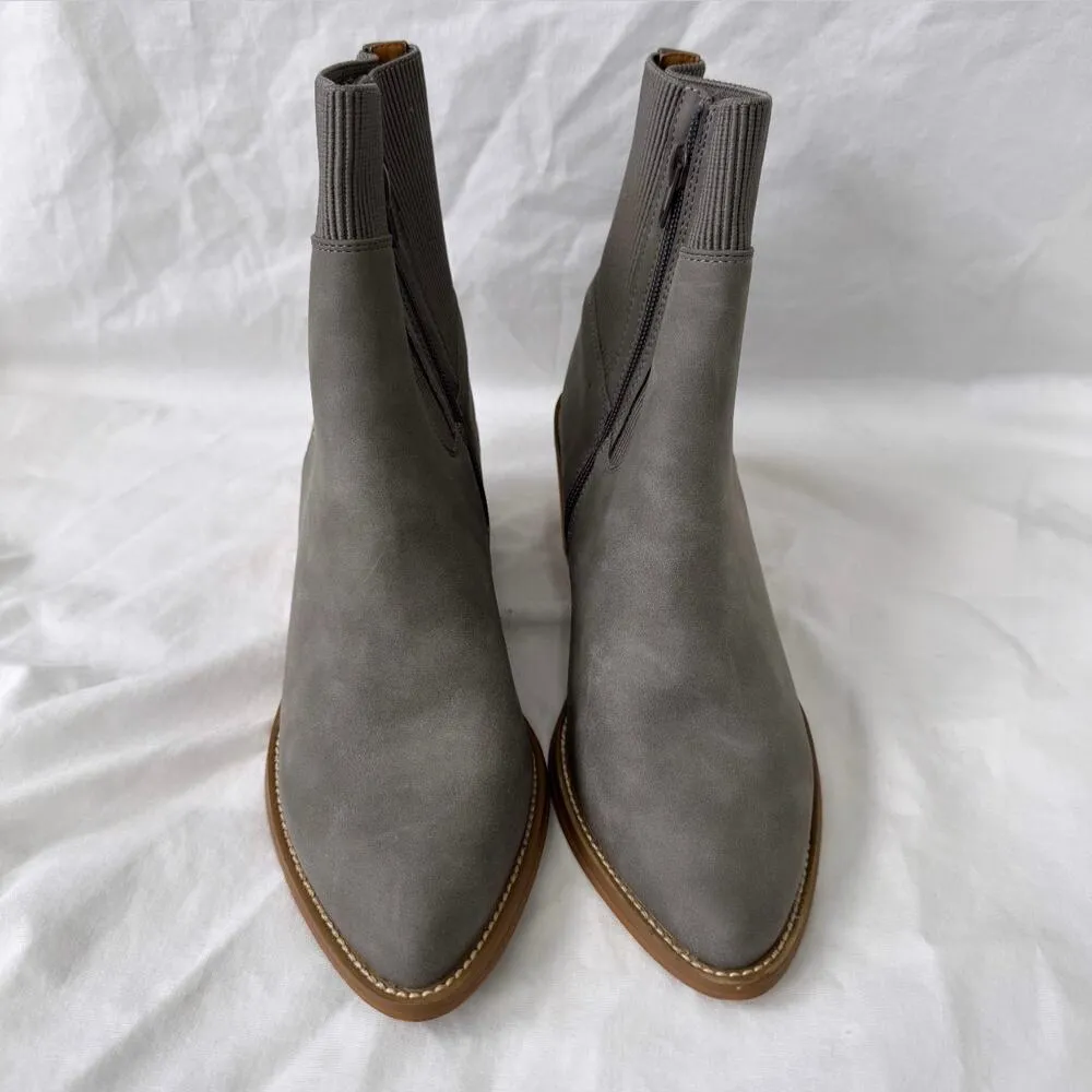 Dolce Vida Gray Pointed Toe Chelsea Booties Size 8.5 - Image 2