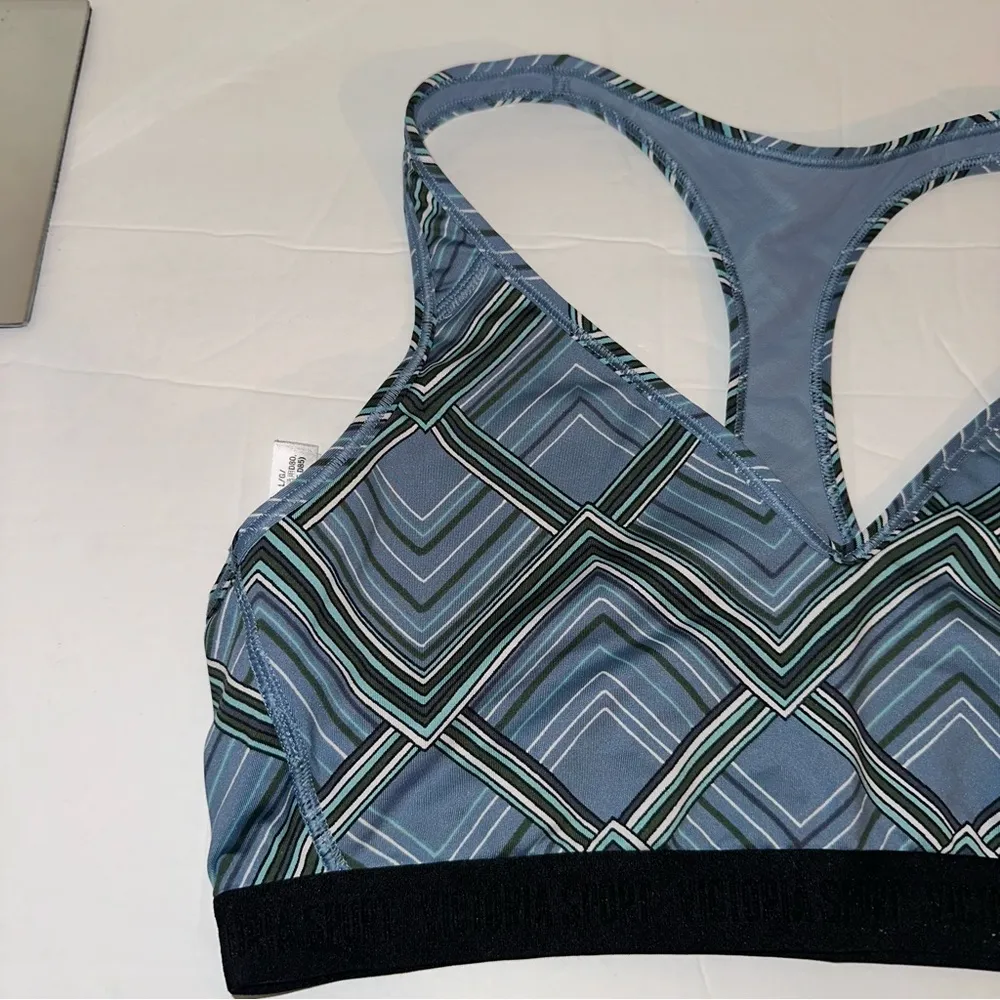 Victoria’s Secret Stylish multi colored geomatics patterned Sports Bra LARGE - Image 14