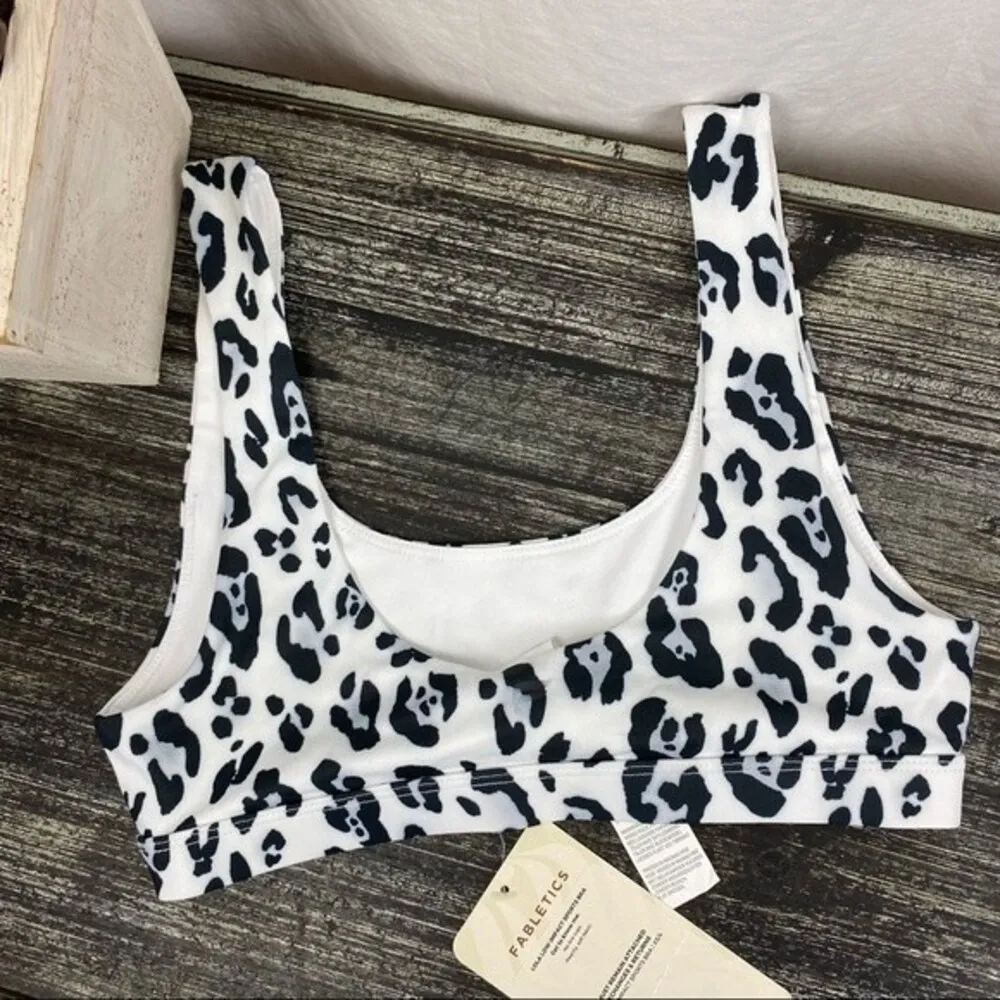 Fabletics White Animal Print Lola Low impact Sport Athletic Bra XS NEW - Image 4