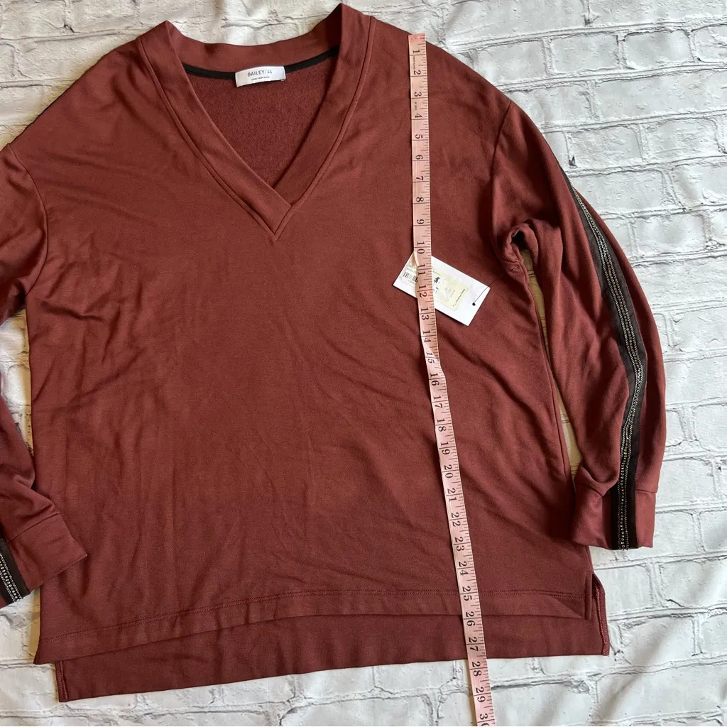 Bailey 44 Womens V-neck Sweatshirt Large Made In USA NEW NWT Boho Beaded Arms - Image 10