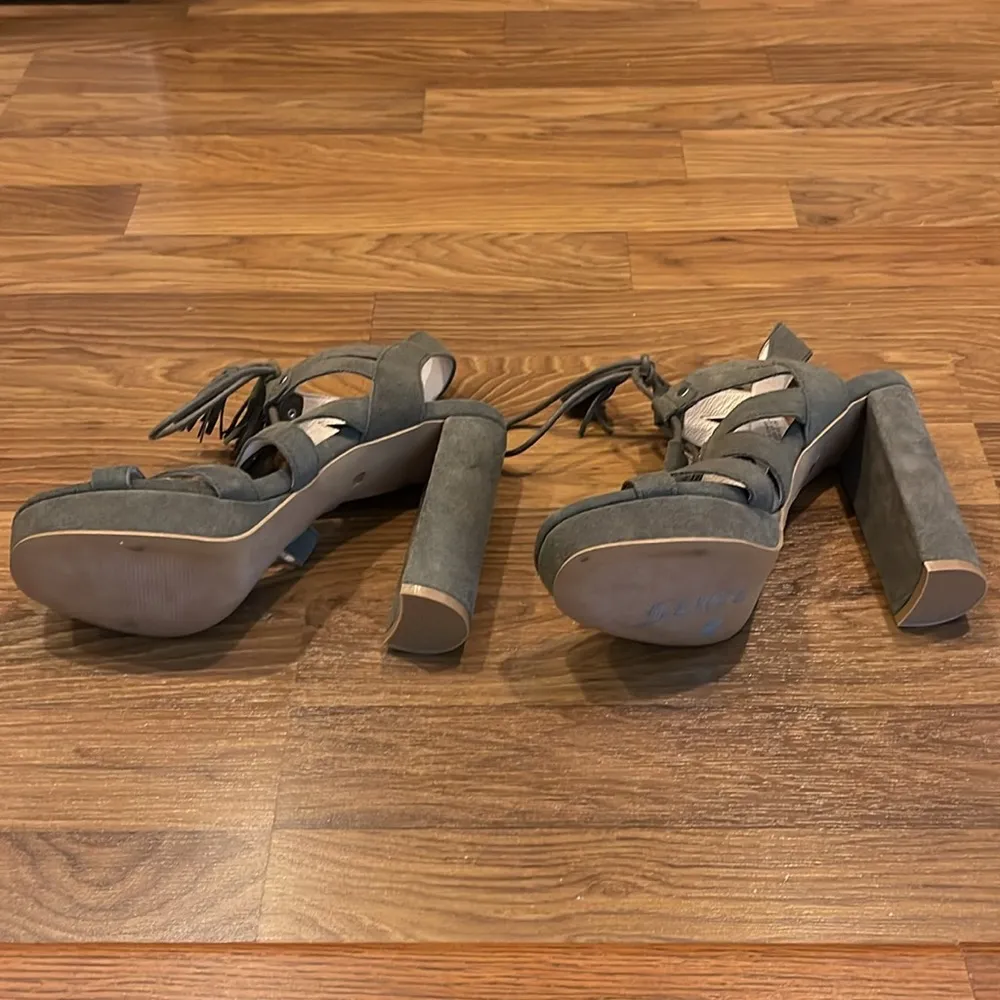 Shelly’s London Fiona Heeled Sandal army green chunky heels size 9 - Image 6