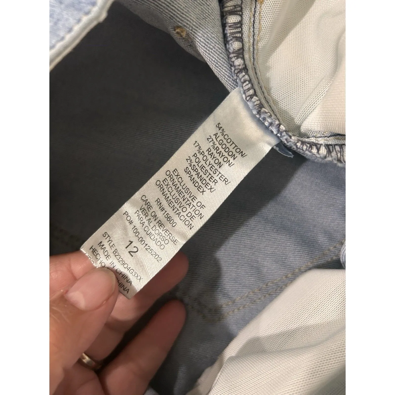 Democracy Jeans Women Size 12 Blue "Ab" Technology Tapered Fray Hem Denim Jeans - Image 5