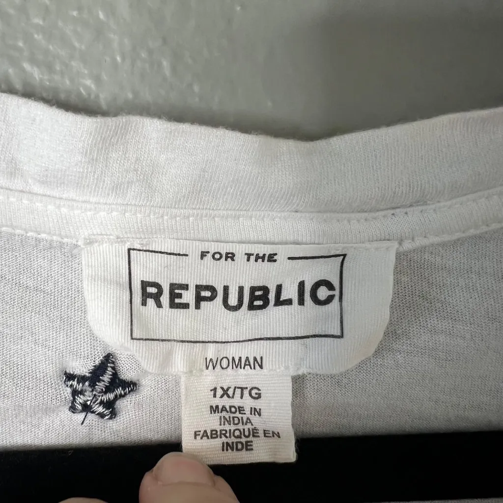 For The Republic V-Neck Star T-Shirt Size 1X Embroidered‎ T-Shirt White Blue - Image 2