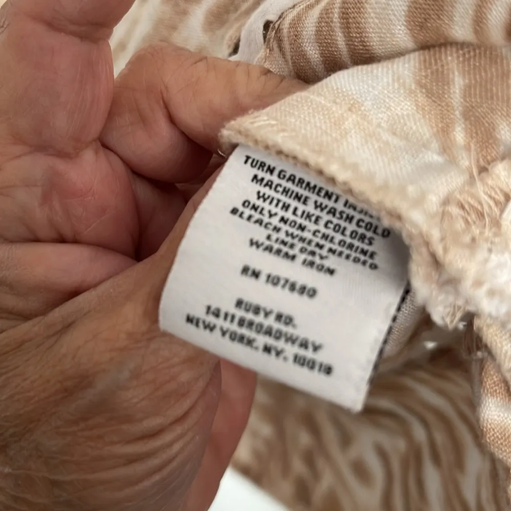 Ruby Road Oversized Large Cotton top Neutral Colors w zig zag on bottom Nwot Tan Size undefined - Image 6