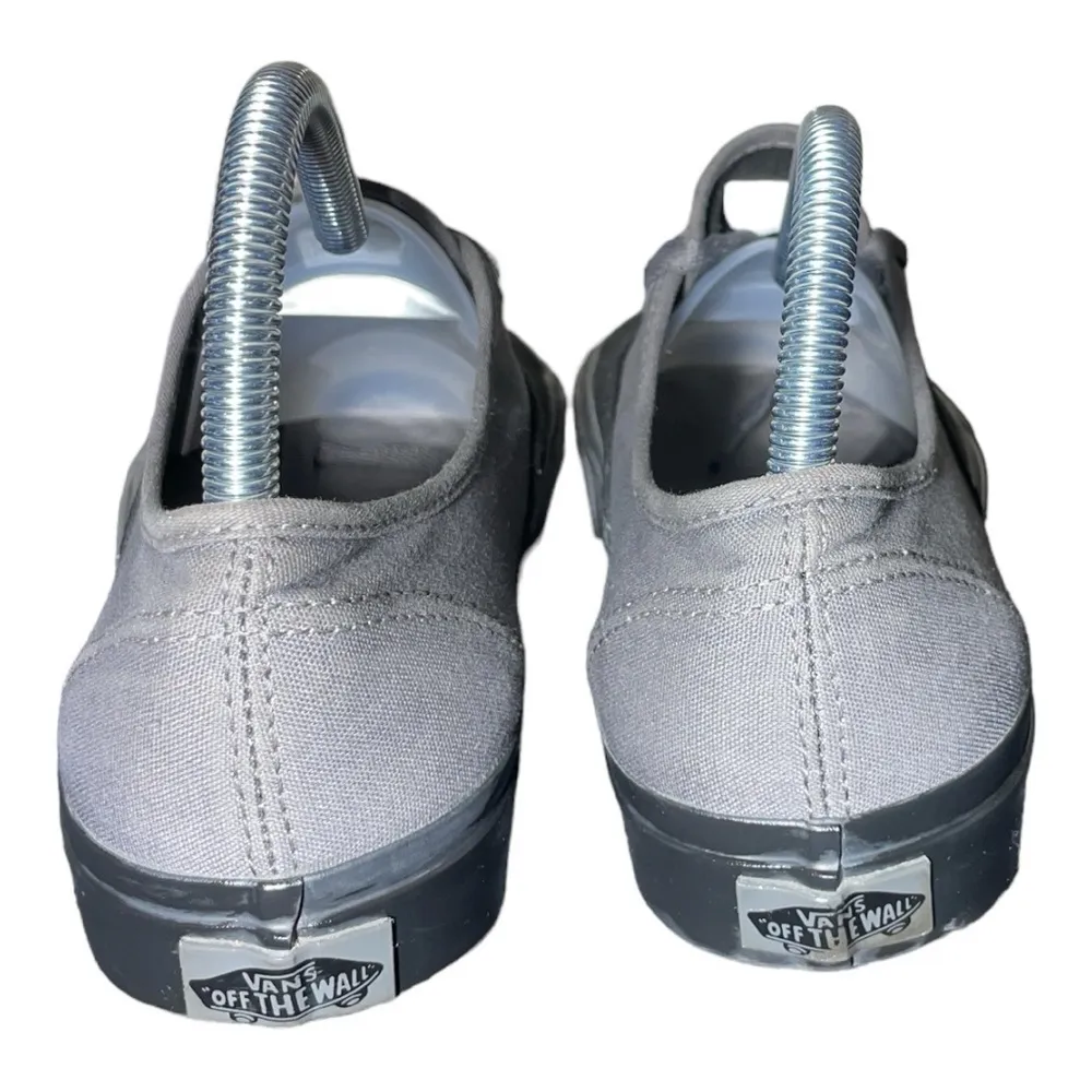 Vans Gray Two Tone Lace Up Sneakers Off The Wall Men size 6.5 and Women 8.0 - Image 4