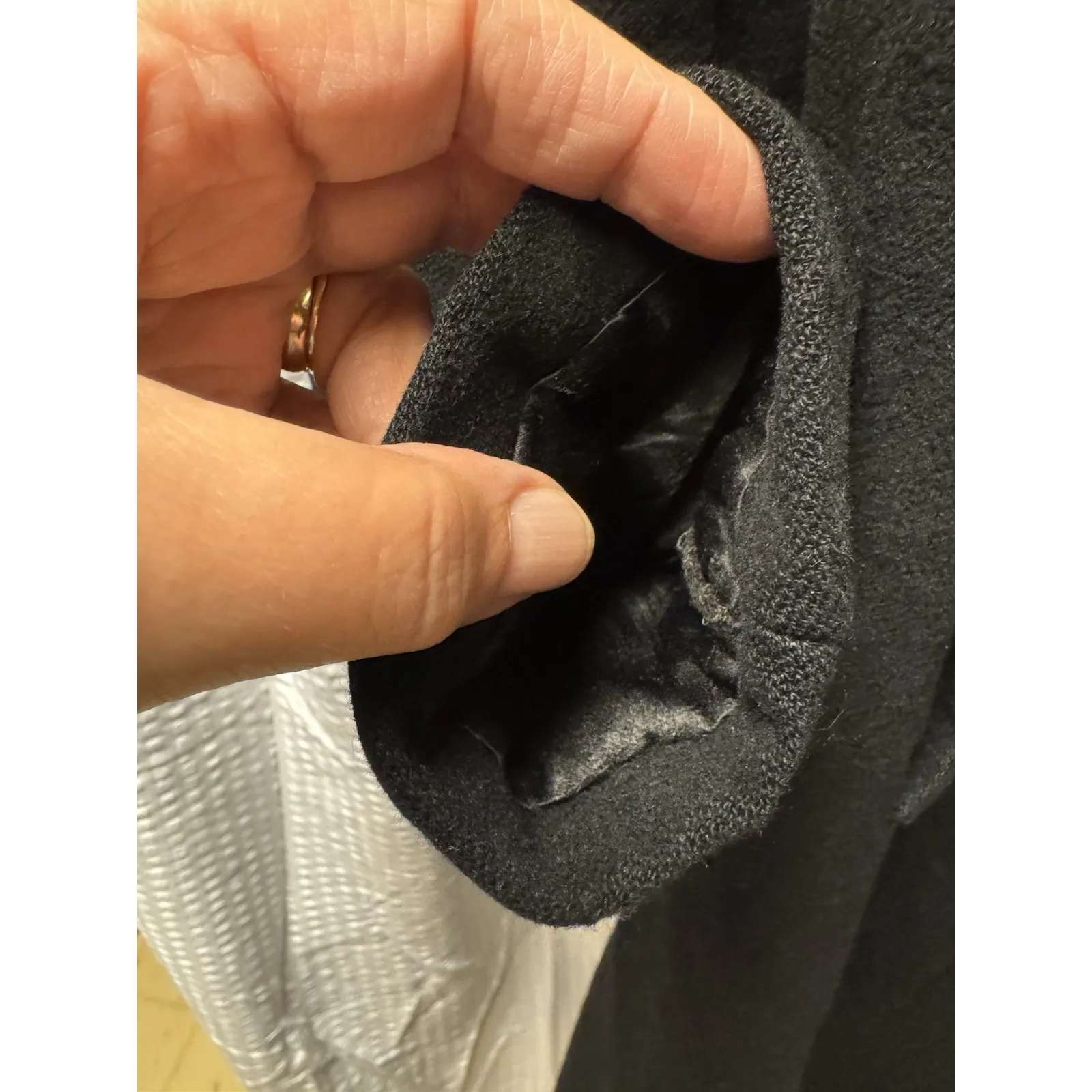 Vintage 1950s Early 1960s Bernard Altmann 100% Cashmere Coat Union Made Black Size L - Image 9