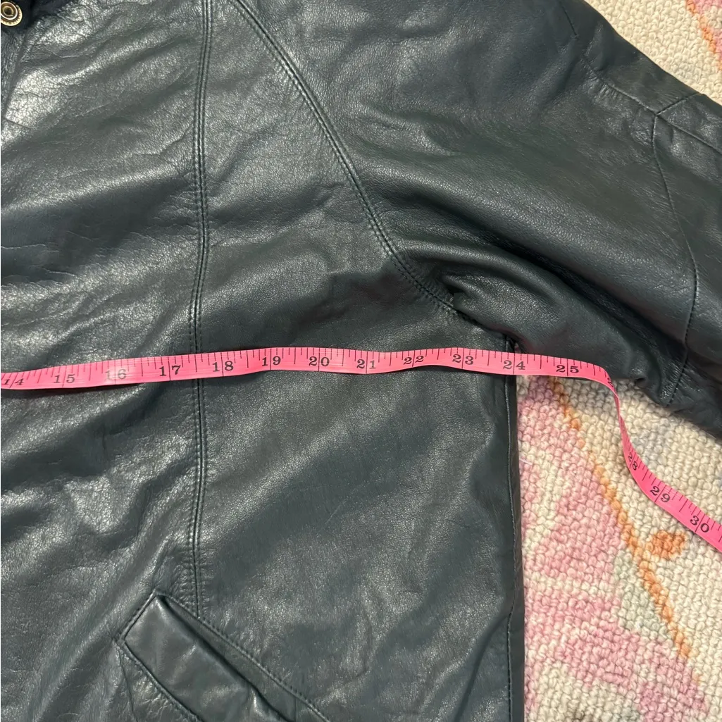 Gorgeous dark green 100% leather oversized jacket size L Size L - Image 7