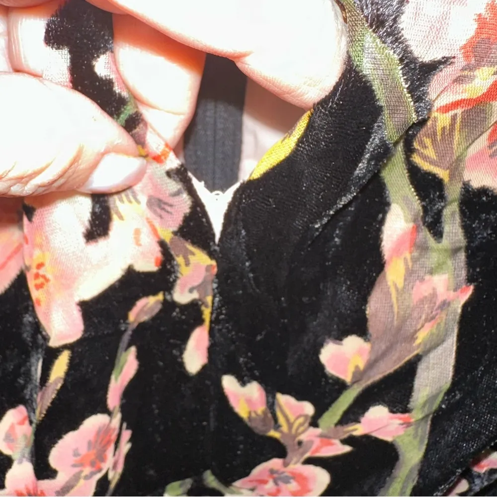 ModCloth black Velvet maxi dress with pink floral Medium - Image 12