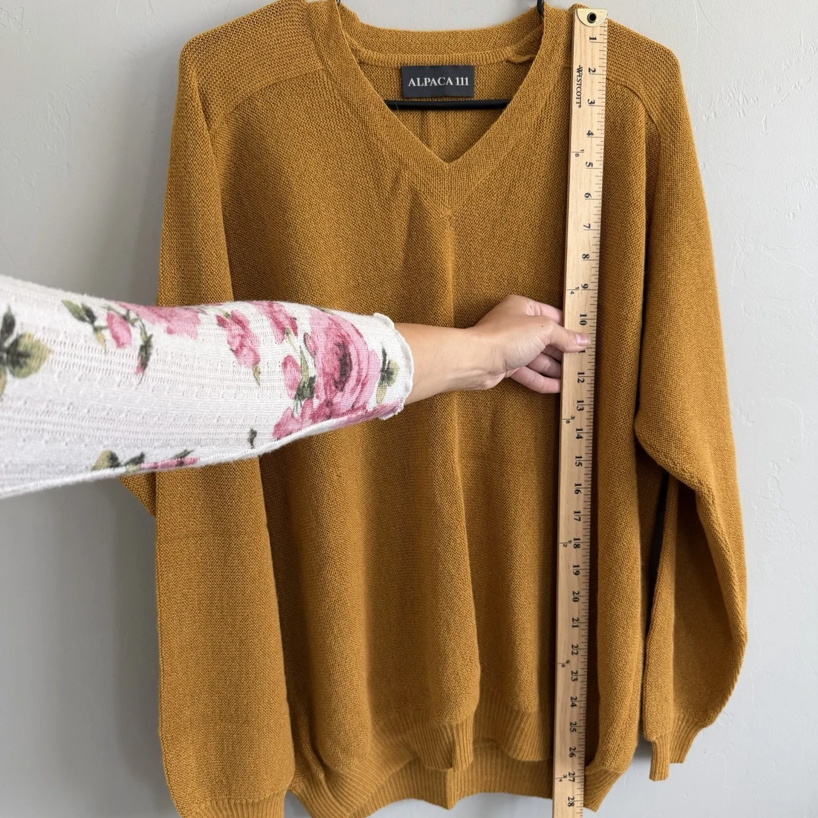 Alpaca 111 Woman’s Vneck Sweater Sz L Orange Tight Knit 100% Alpaca Made In Peru Size L - Image 9