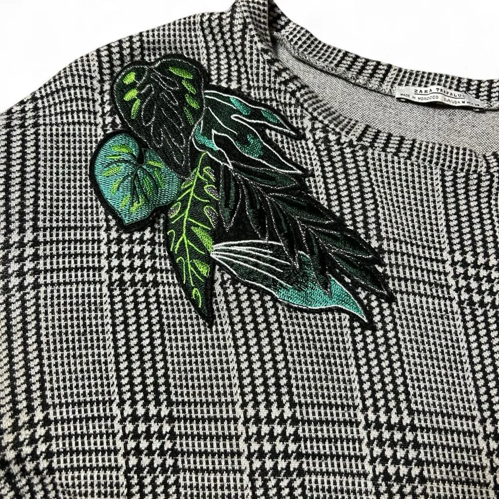 🌿 Zara TRF Palm Leaf Appliqué Top | Women’s M - Image 2