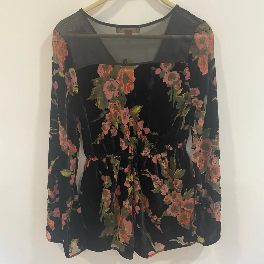 NWT Band of Gypsies Black and Pink Floral velvet Jumpsuit - Image 6
