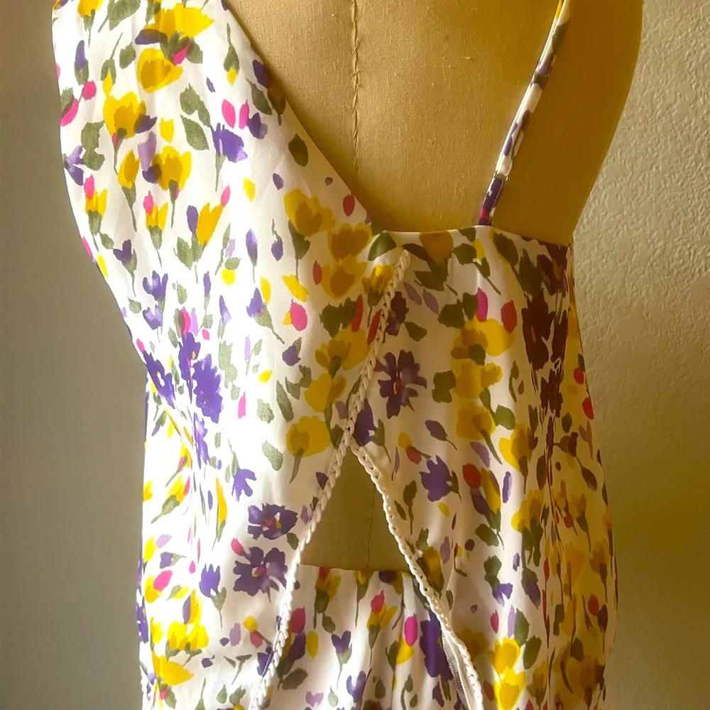 Saks Fifth Avenue Women's Floral One-Shoulder Romper Size M Multicolor - Image 7