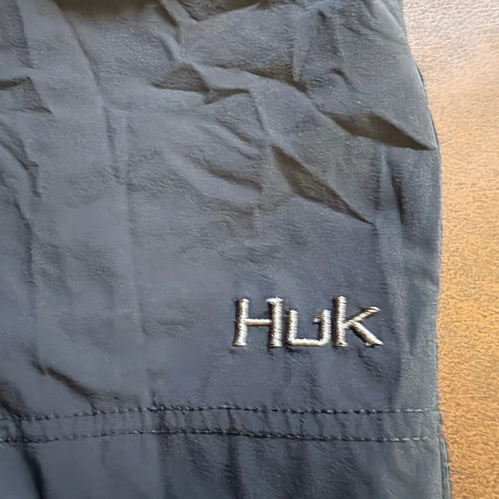 Huk women’s fishing shorts size small nwot Black - Image 3