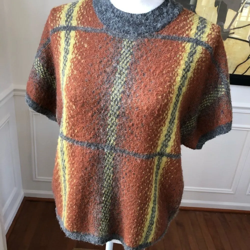 Cheap Monday Short Sleeve Sweater Plaid Small - Image 4