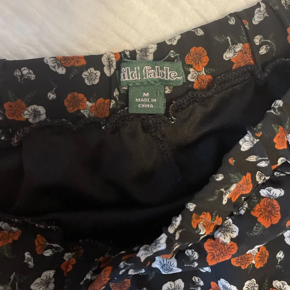 WILD FABLE Floral Tiered Asymmetrical Hem Lined Boho Midi Skirt Size M - Image 7