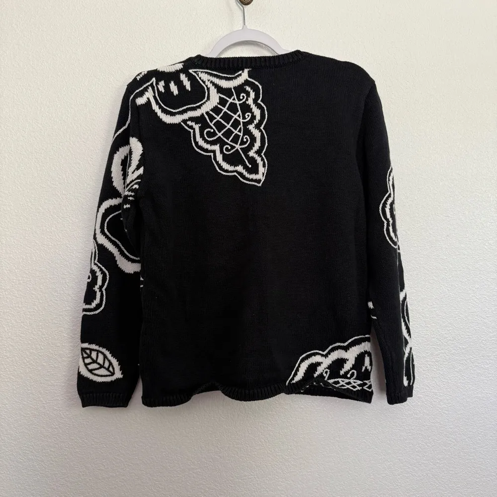 Vintage Coldwater Creek Knit Black White Floral Cardigan Small - Image 4