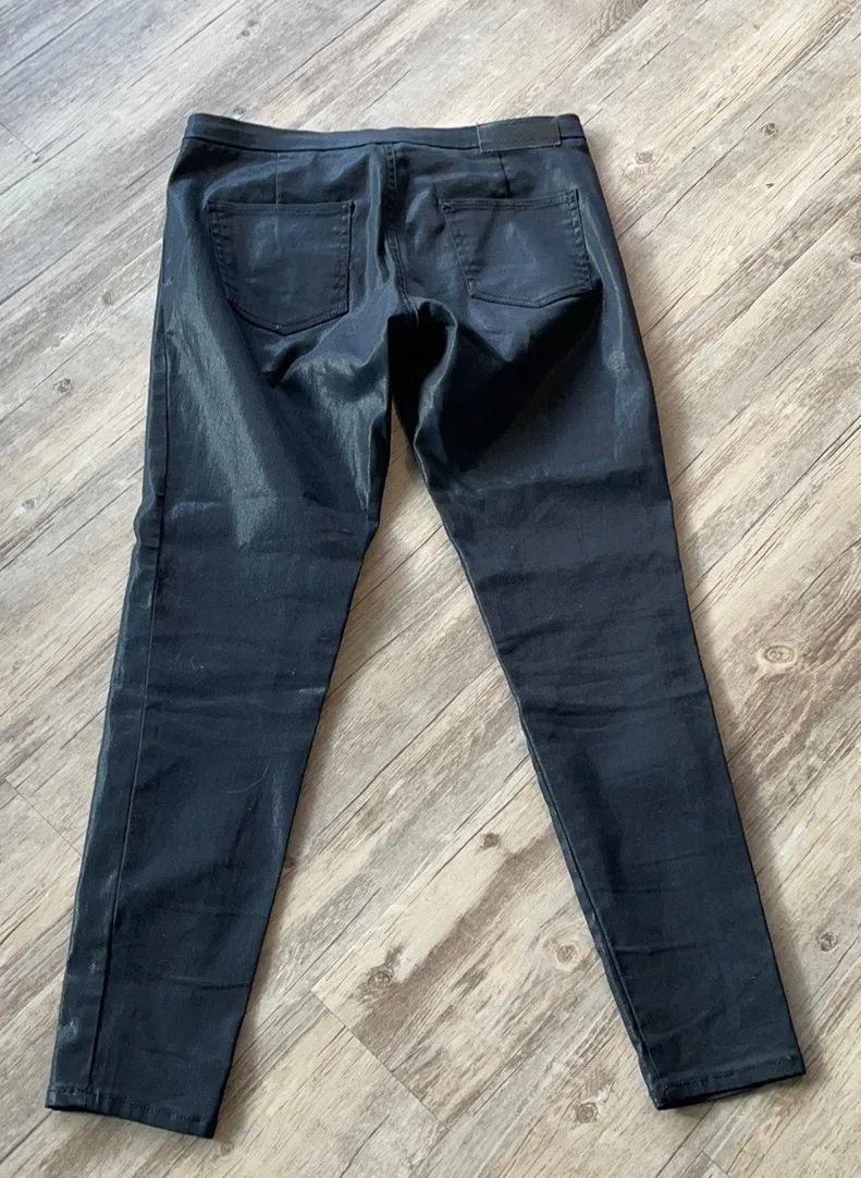 French Connection Black Faux Leather Coated Shiny Skinny Pants - Image 5