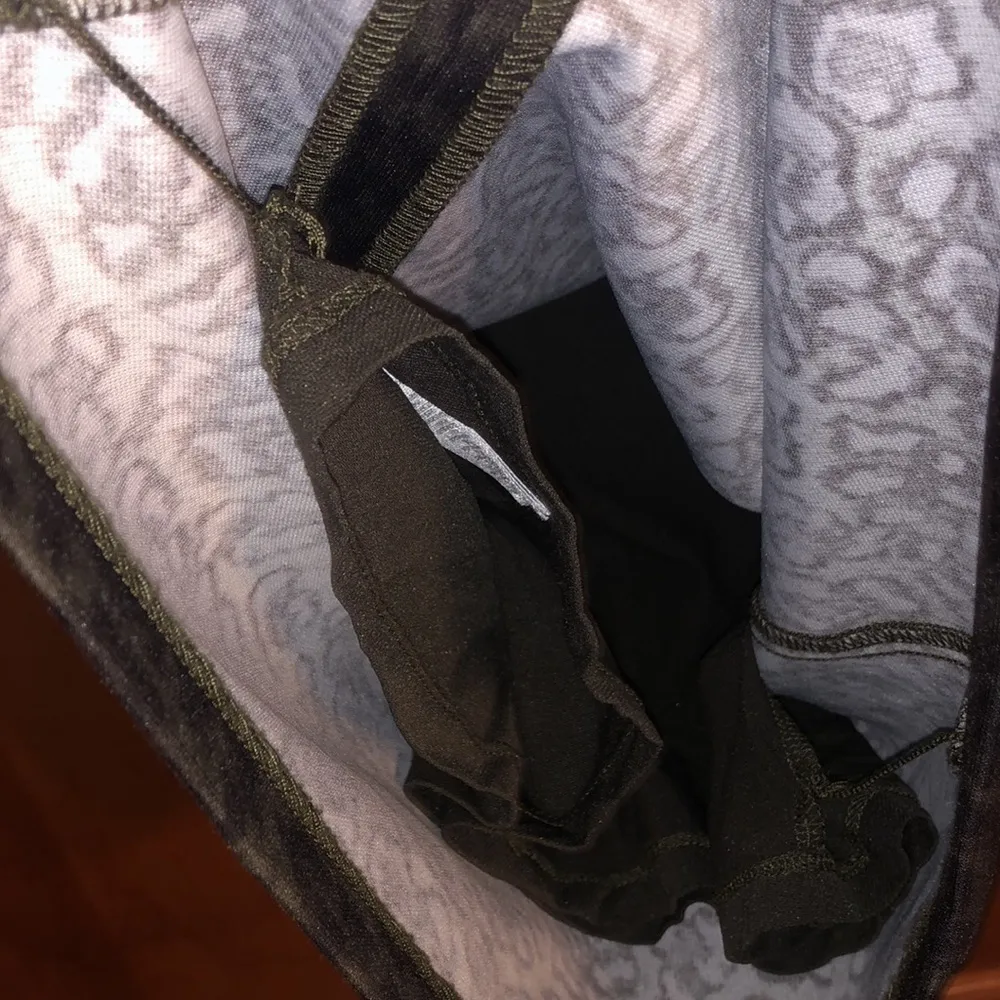 Micheal Kors Animal Print  Dress Size Med-EUC - Image 6