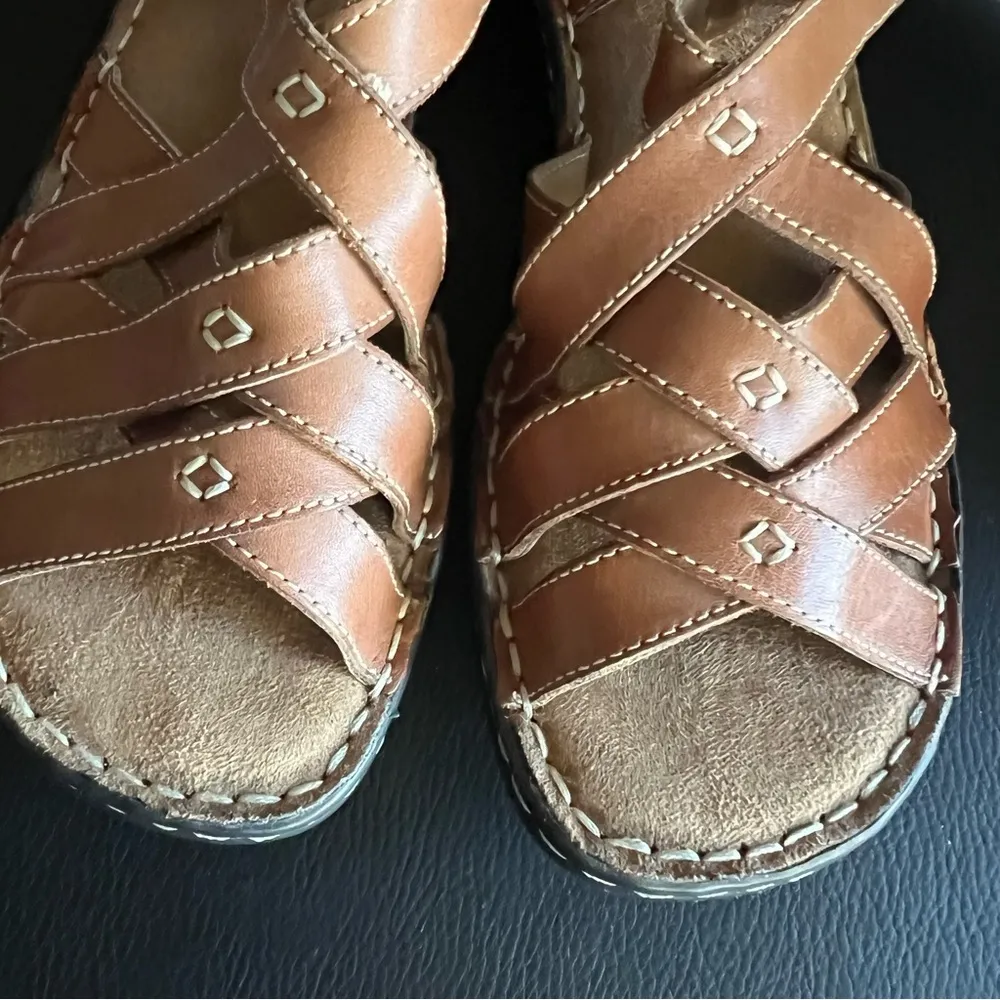 Naturalizer Craft Comfort Sandals, tan leather straps, slip on, size 7, NEW! - Image 7