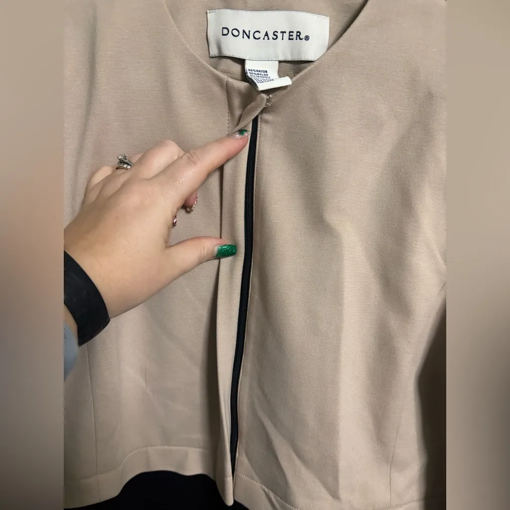 Doncaster Black Tan Collarless Blazer Jacket Size 16P Petite Two Tone - Image 3