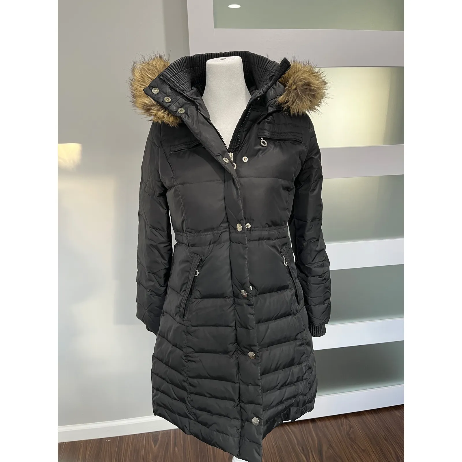 DKNY Down Puffer Coat Faux Fur Hood Black Women's Size S - Image 3
