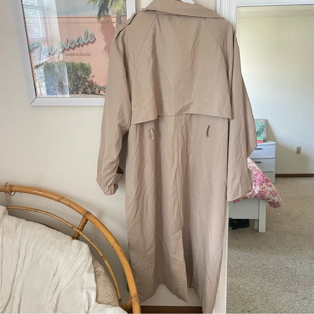Meshki Andreas Oversized Trench Coat in Beige Tan Size XL - Image 7