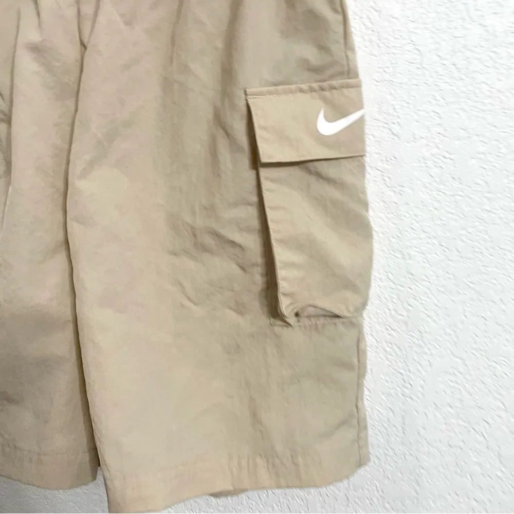 Nike Womens Shorts Tan High Rise Essential Woven Cargo Pockets Pull On Size XS - Image 6