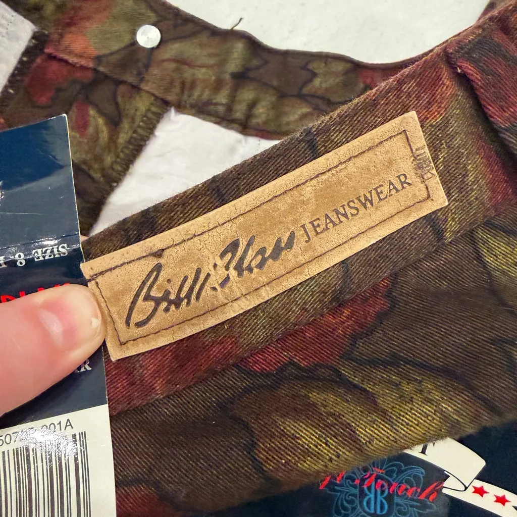 NWT Vintage Bill Blass Easy Fit Retro 90’s Red Rose Print Denim Jeans Size 8 - Image 8