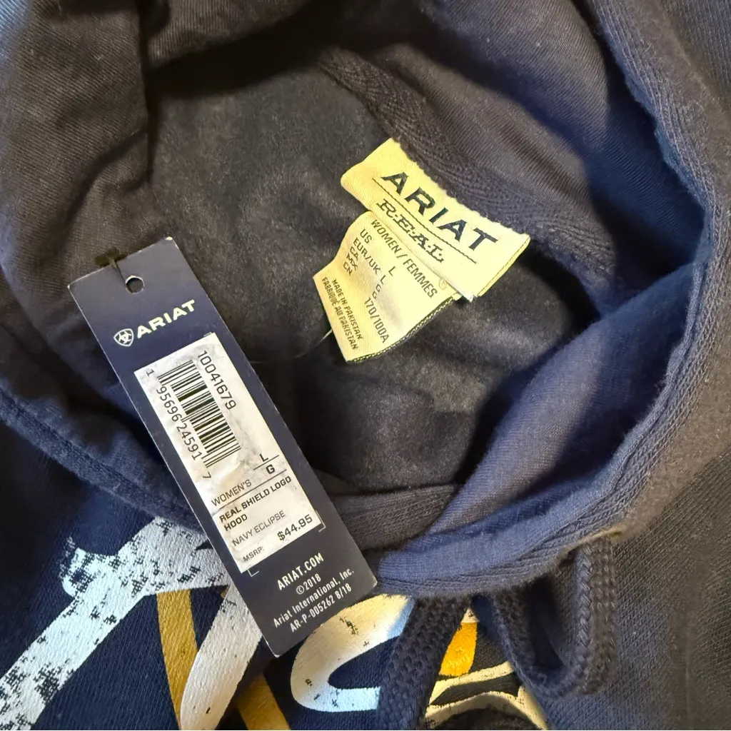 NWT Ariat REAL Shield Logo Hoodie - Image 6