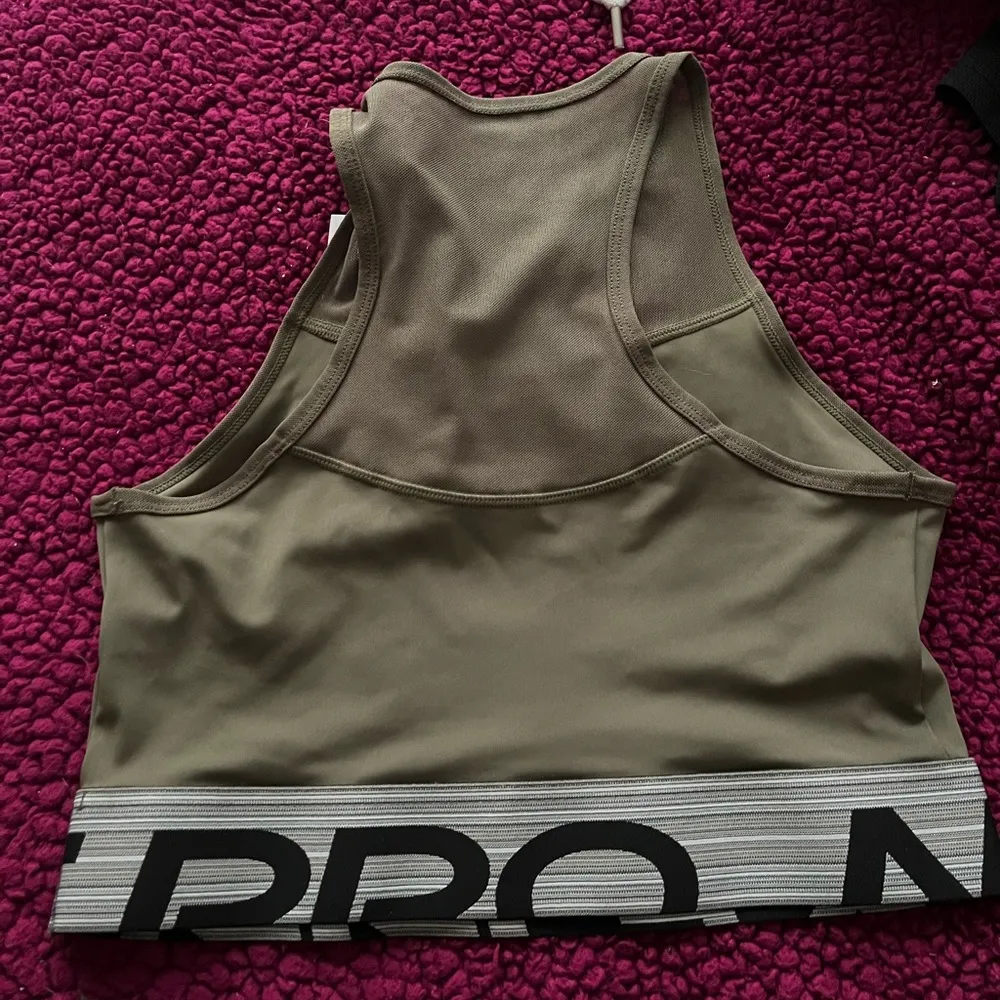 Nike sports bra - Image 3