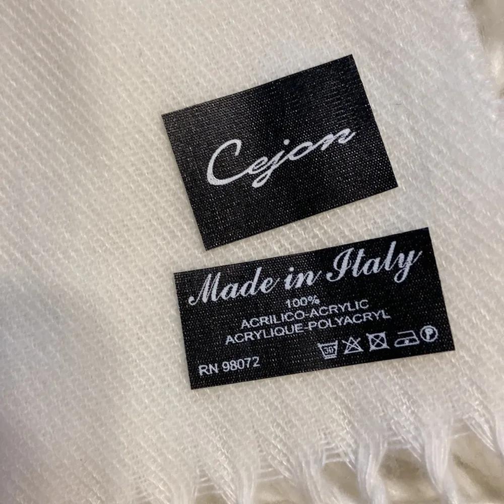 Cejon 🧣 white color long 68” wide 11” made in Italy - Image 8