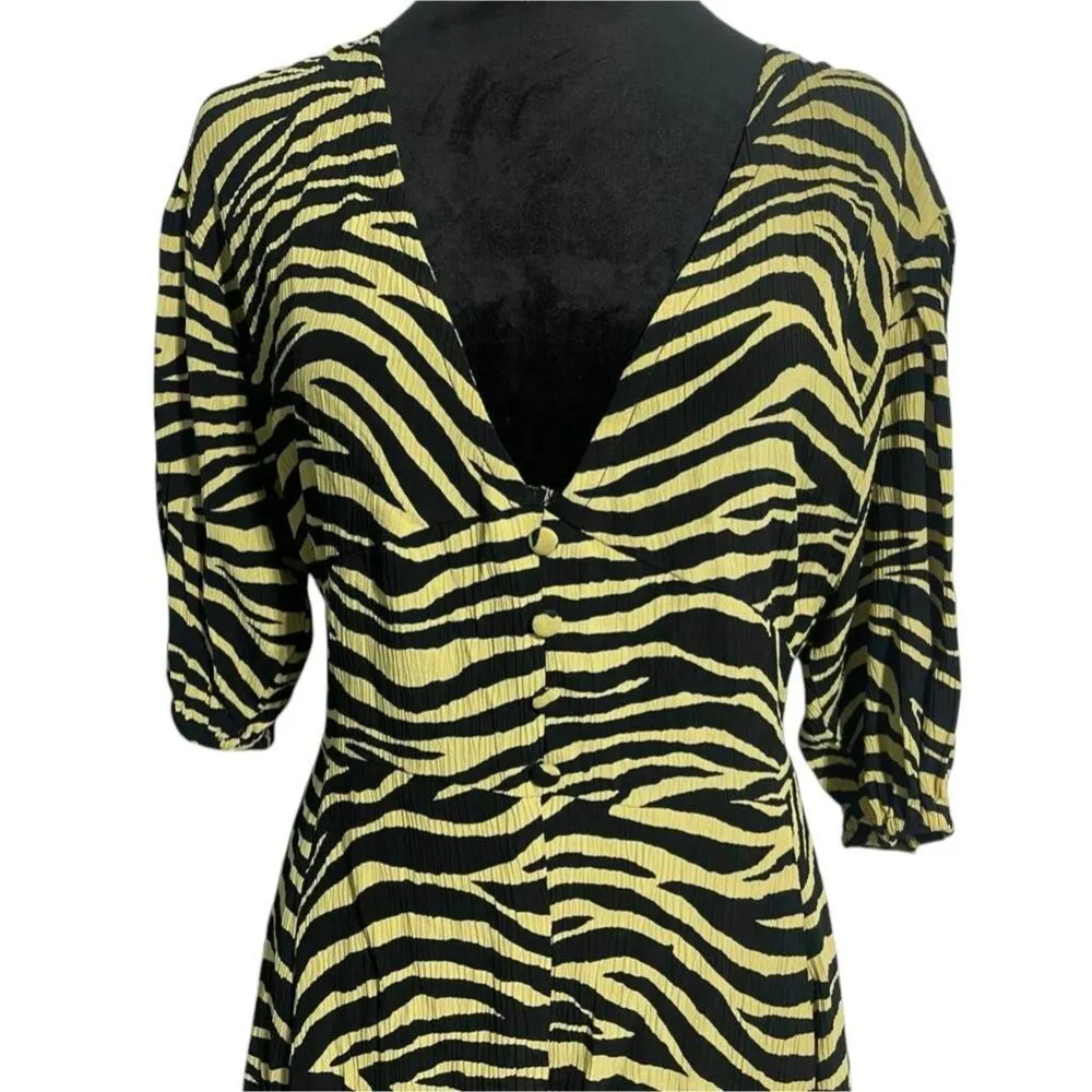 Faithfull The Brand Size 6  Ilia Dress in Pale Yellow Amaia Zebra - Image 3