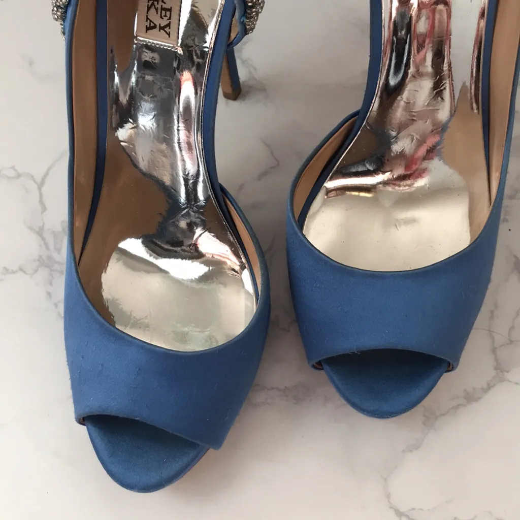 Badgley Mischka Vicki Crystal Embellished Heels 9.5 Blue wedding formal - Image 3