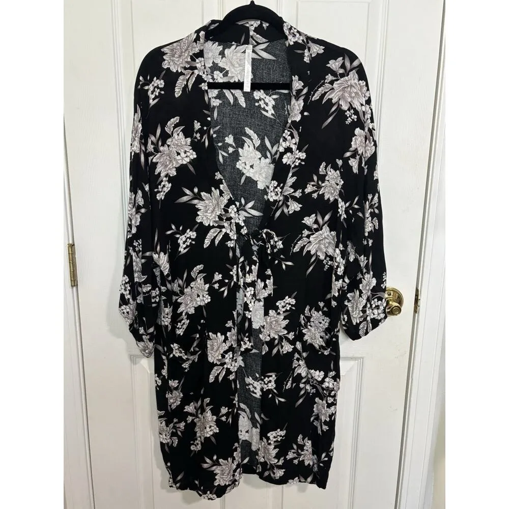 Spiritual Gangster Maya Black Floral Kimono Robe One Size Tie Front Pockets - Image 2